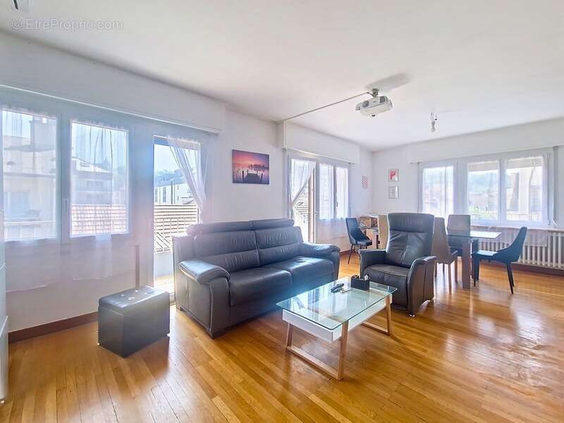 Appartement à AIX-LES-BAINS