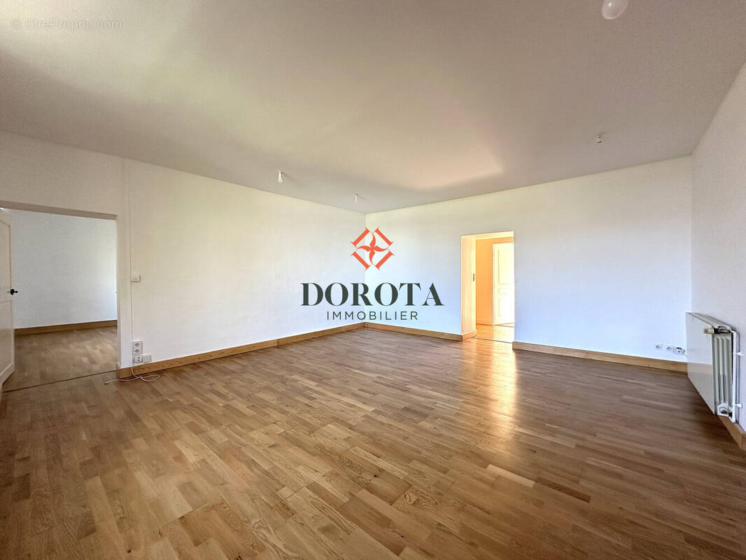 Appartement à SAINT-MARTIN-D'HERES