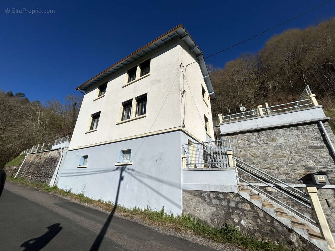 Maison à CORNIL