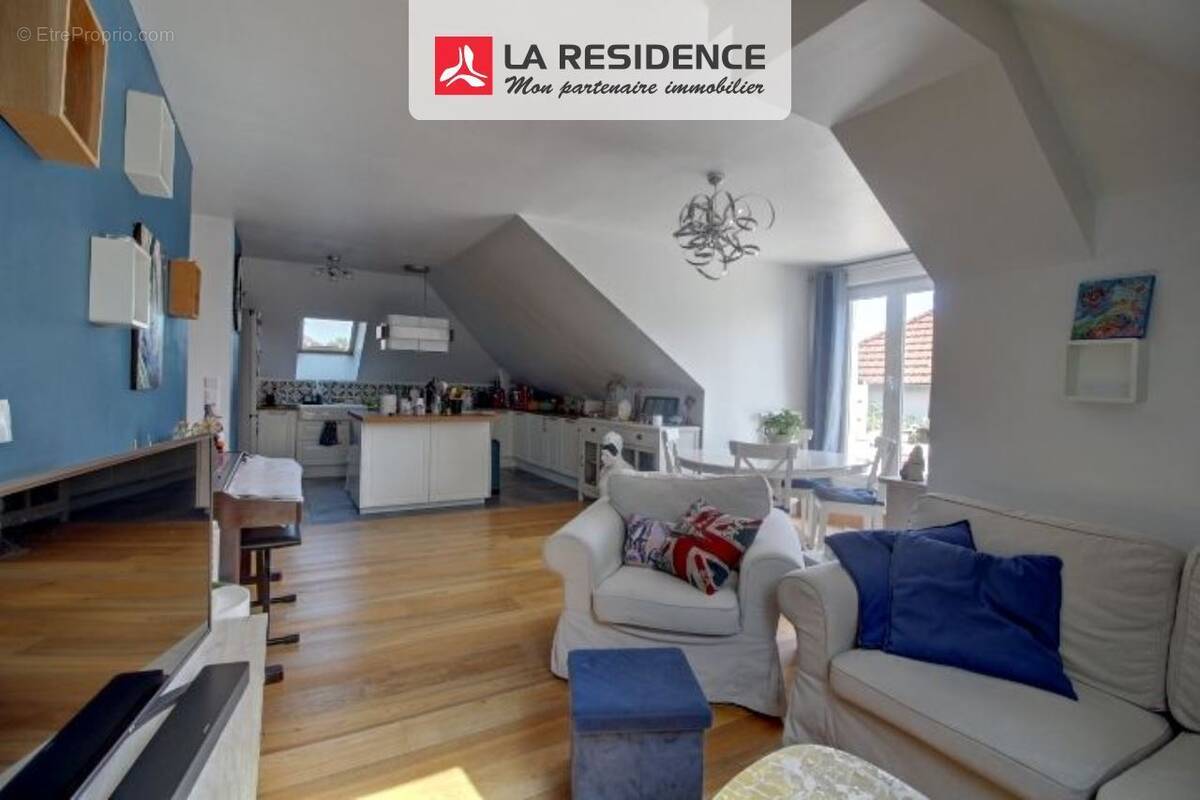 Appartement à LES MUREAUX
