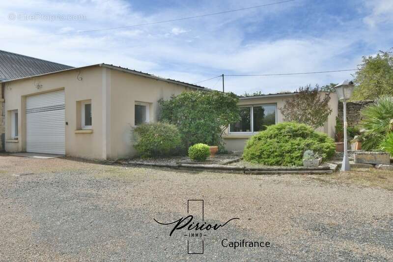 Maison à DOUE-LA-FONTAINE