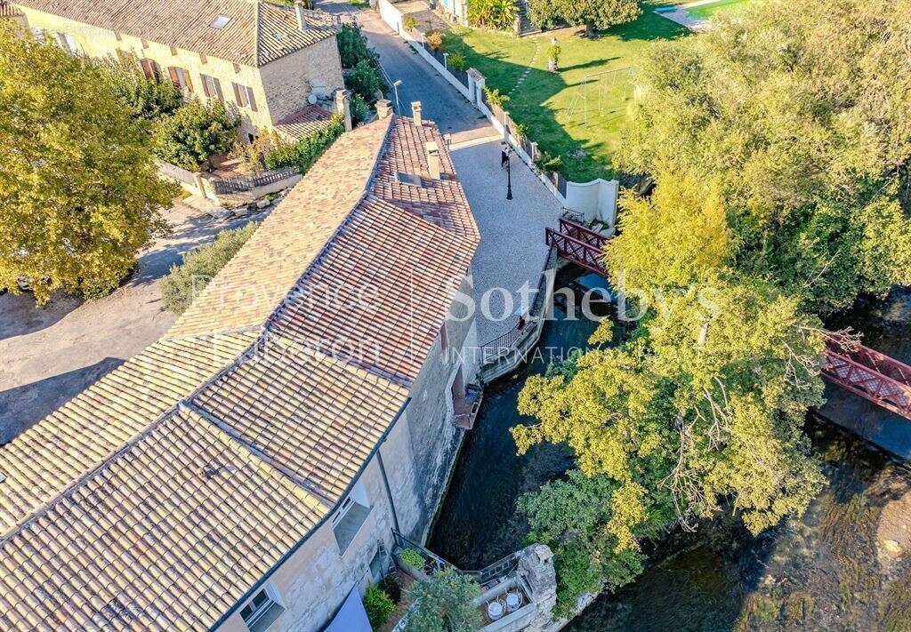 Maison à L'ISLE-SUR-LA-SORGUE