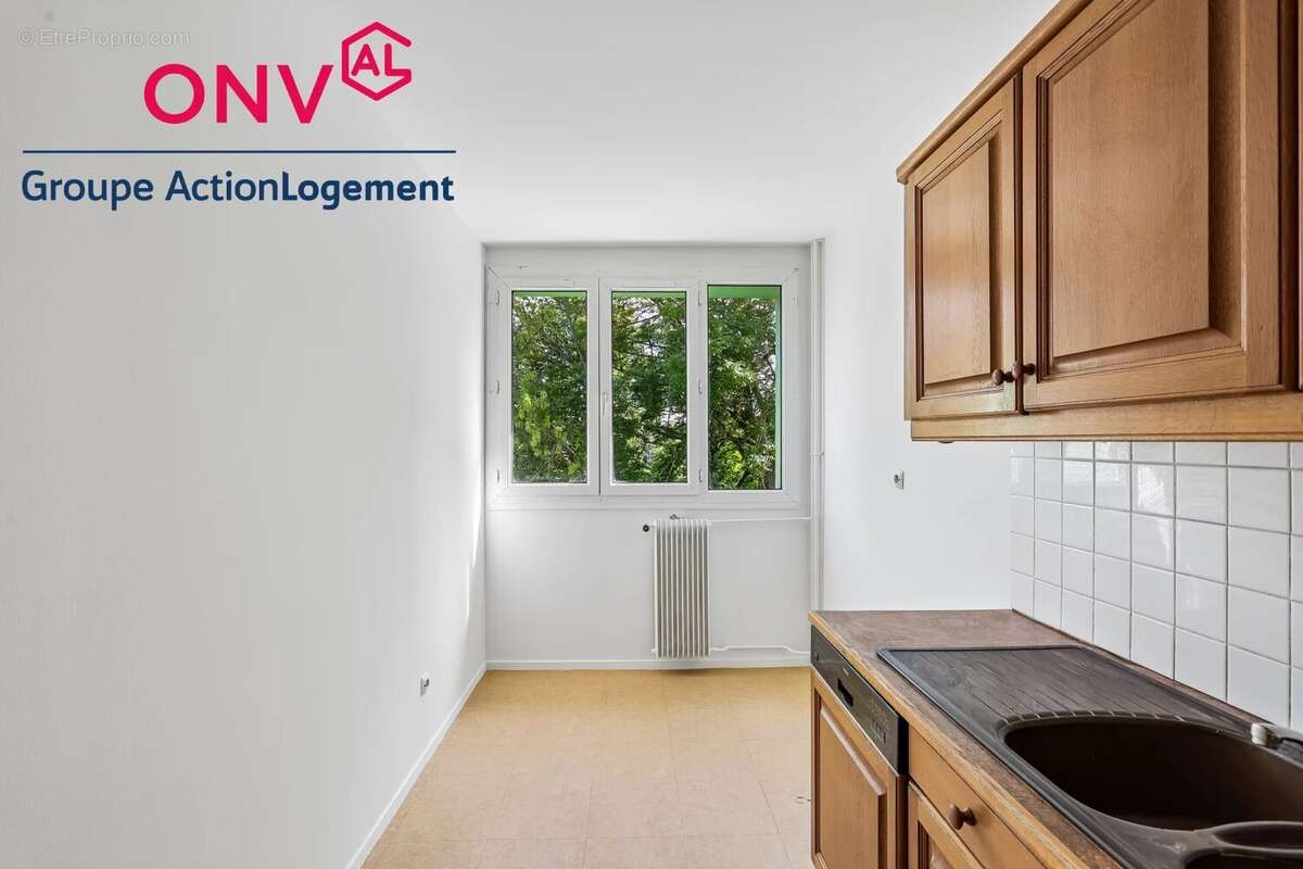 Appartement à CORBEIL-ESSONNES