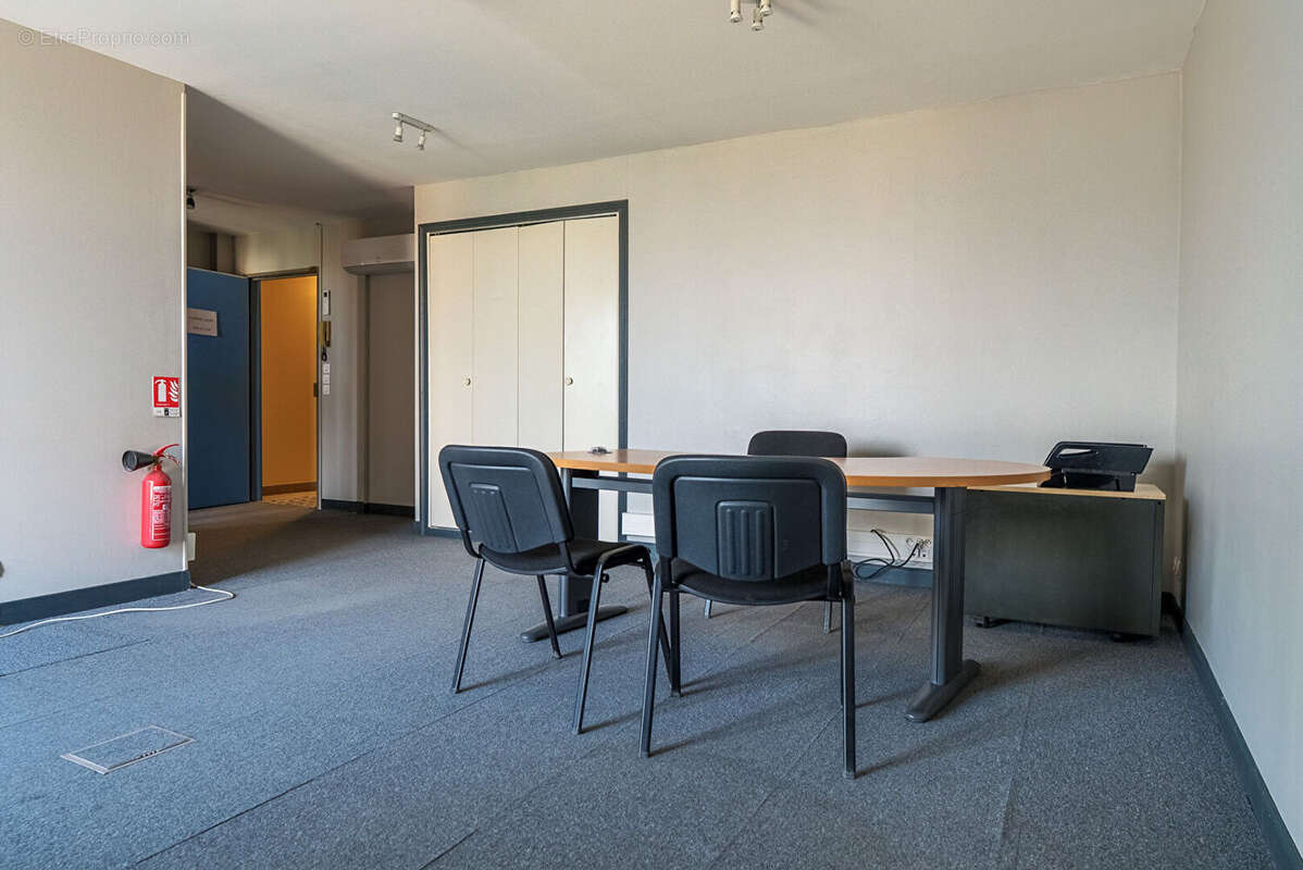 Commerce à CARCASSONNE