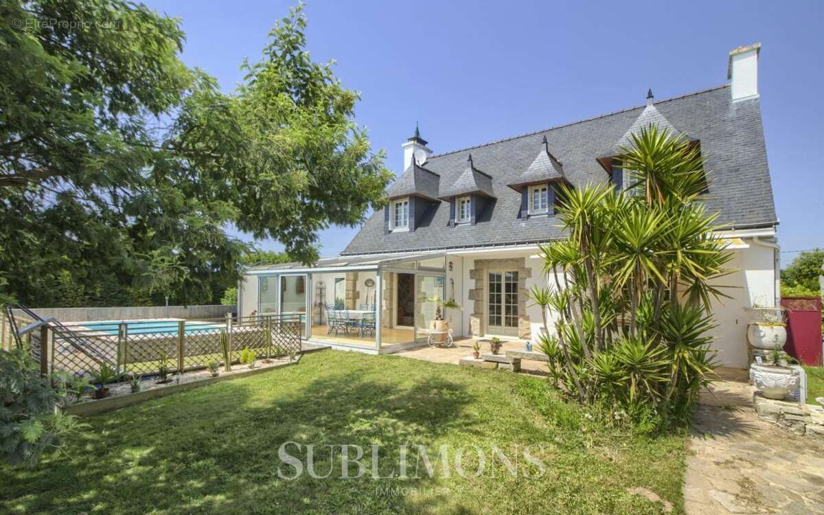 Maison à LE HEZO
