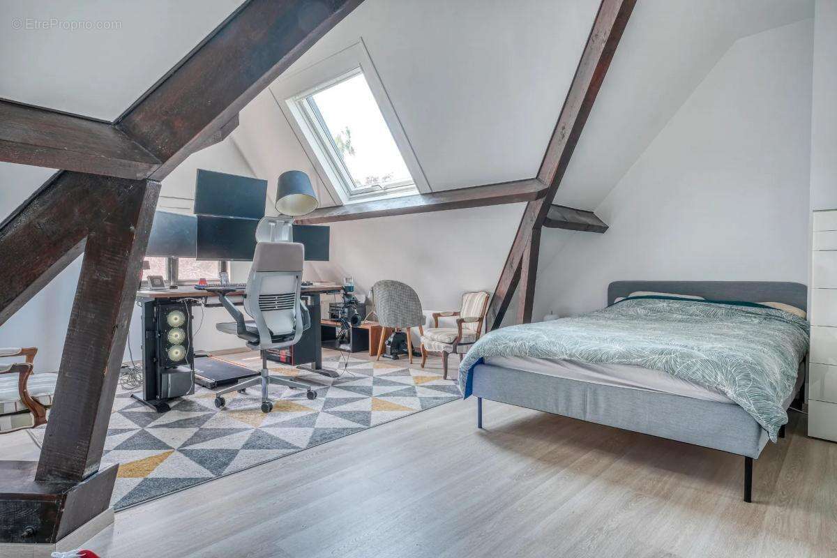 Maison à LIVRY-SUR-SEINE