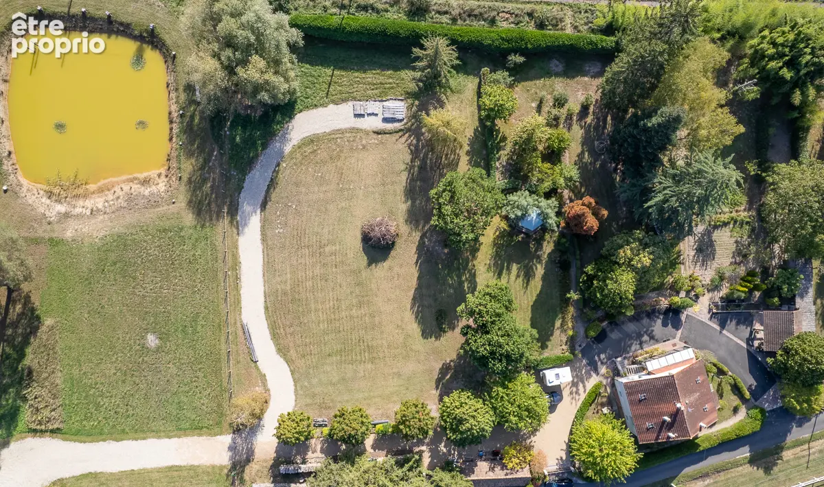 THÉNIOUX (18100) - Propriété de caractère avec parc, étang et dépendances - photo 2