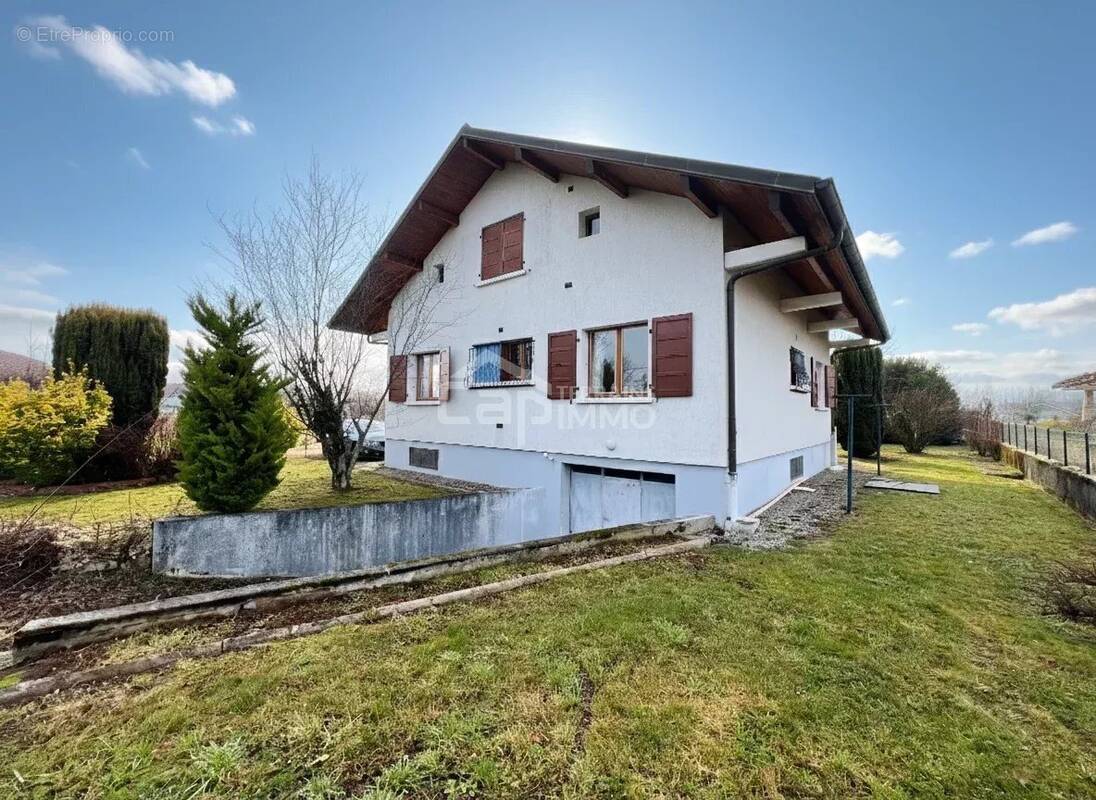 Maison à ARMOY