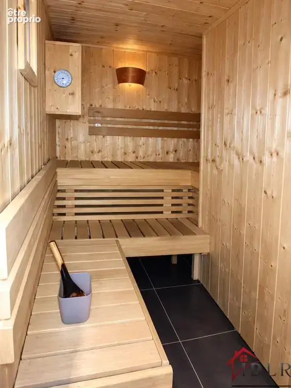 Appartement 146 m2 à Oyonnax   De l'espace pour vivre et rec - photo 8