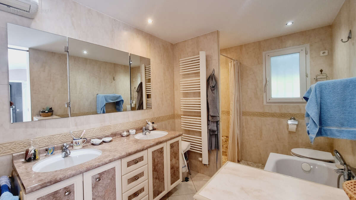 Maison à SAINT-RAPHAEL