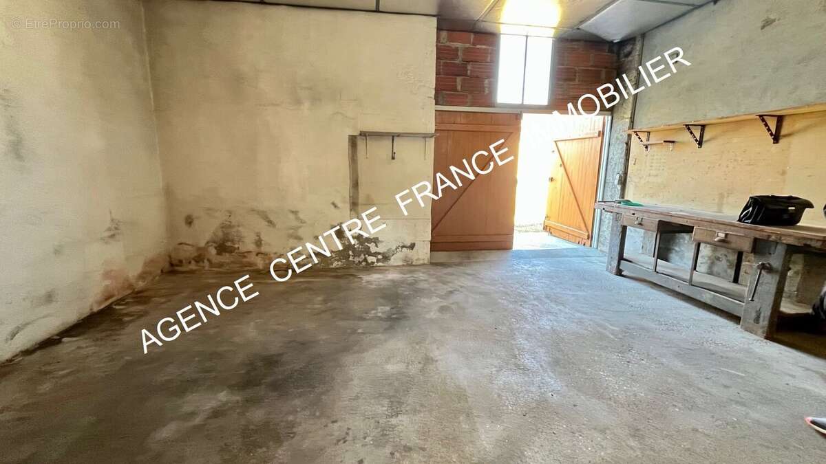 Maison à MEHUN-SUR-YEVRE