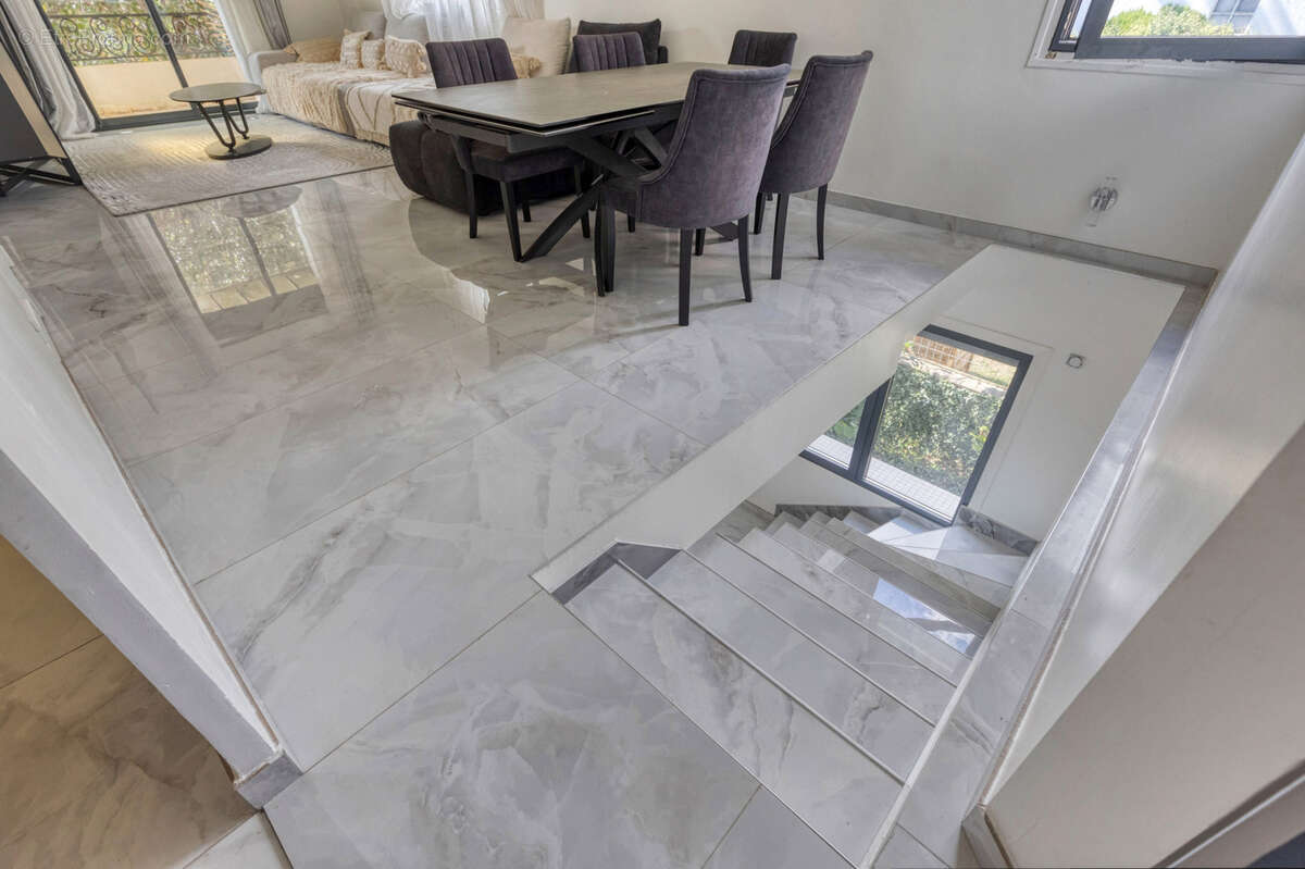 Maison à LE PONT-DE-CLAIX