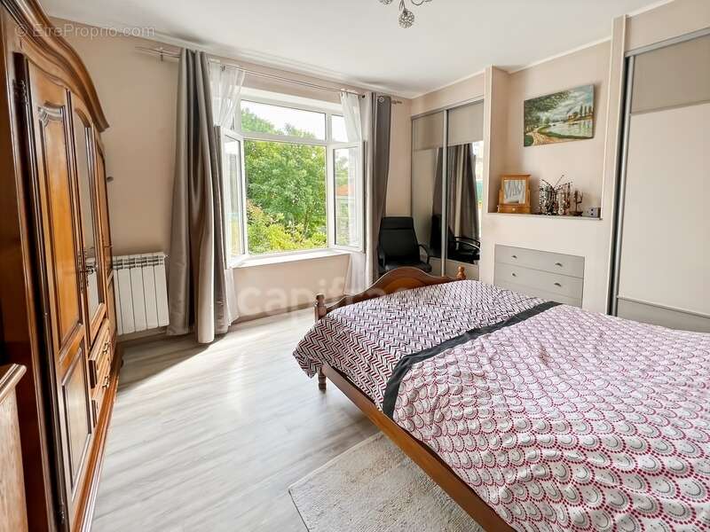 Maison à vendre 6 pièces BOULOGNE SUR MER - 4 chambres - jardin clos - véranda - photo 8