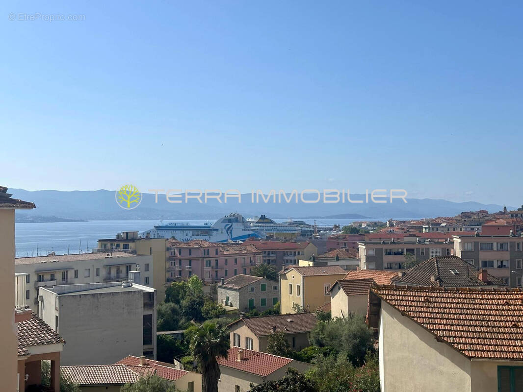 Appartement à AJACCIO