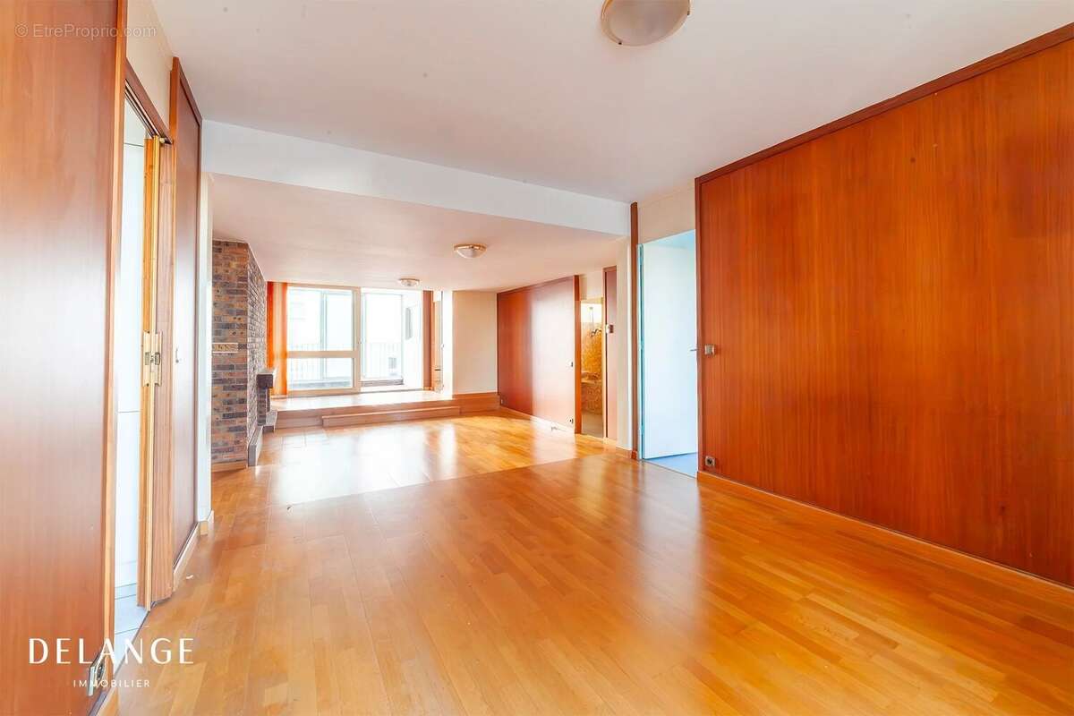 Appartement à IVRY-SUR-SEINE