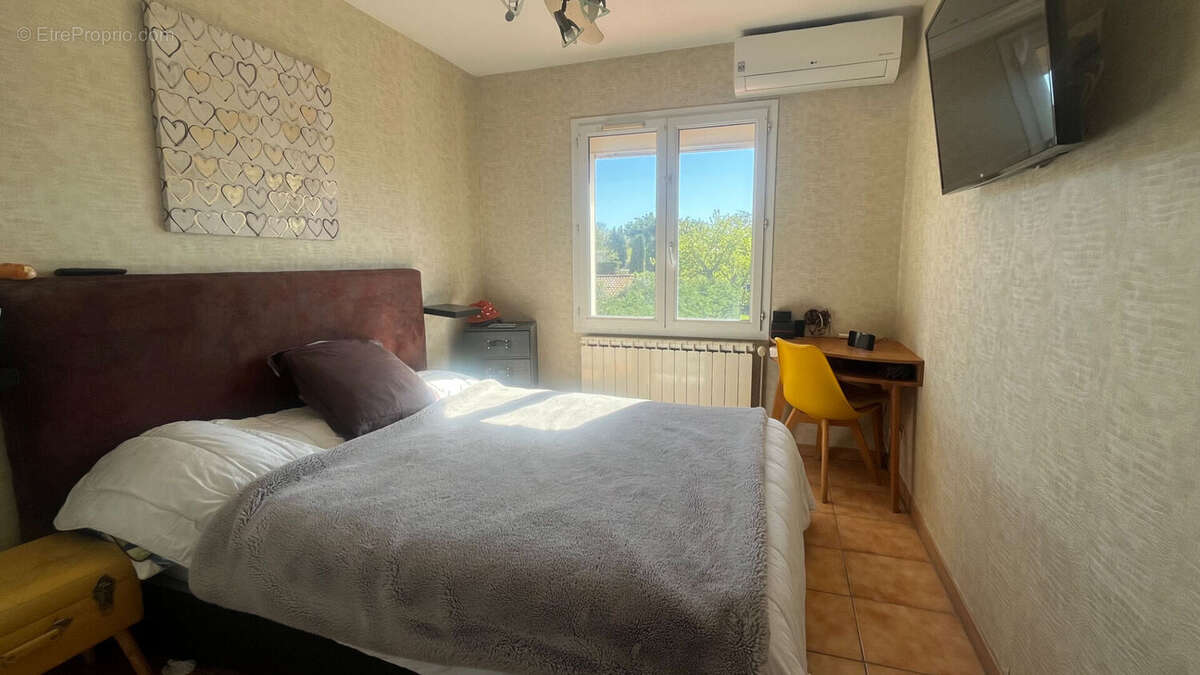 Maison à LES ROCHES-DE-CONDRIEU