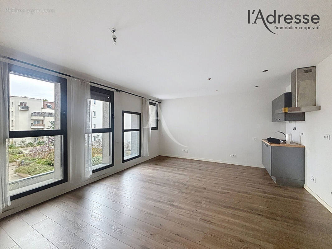 Appartement à SURESNES