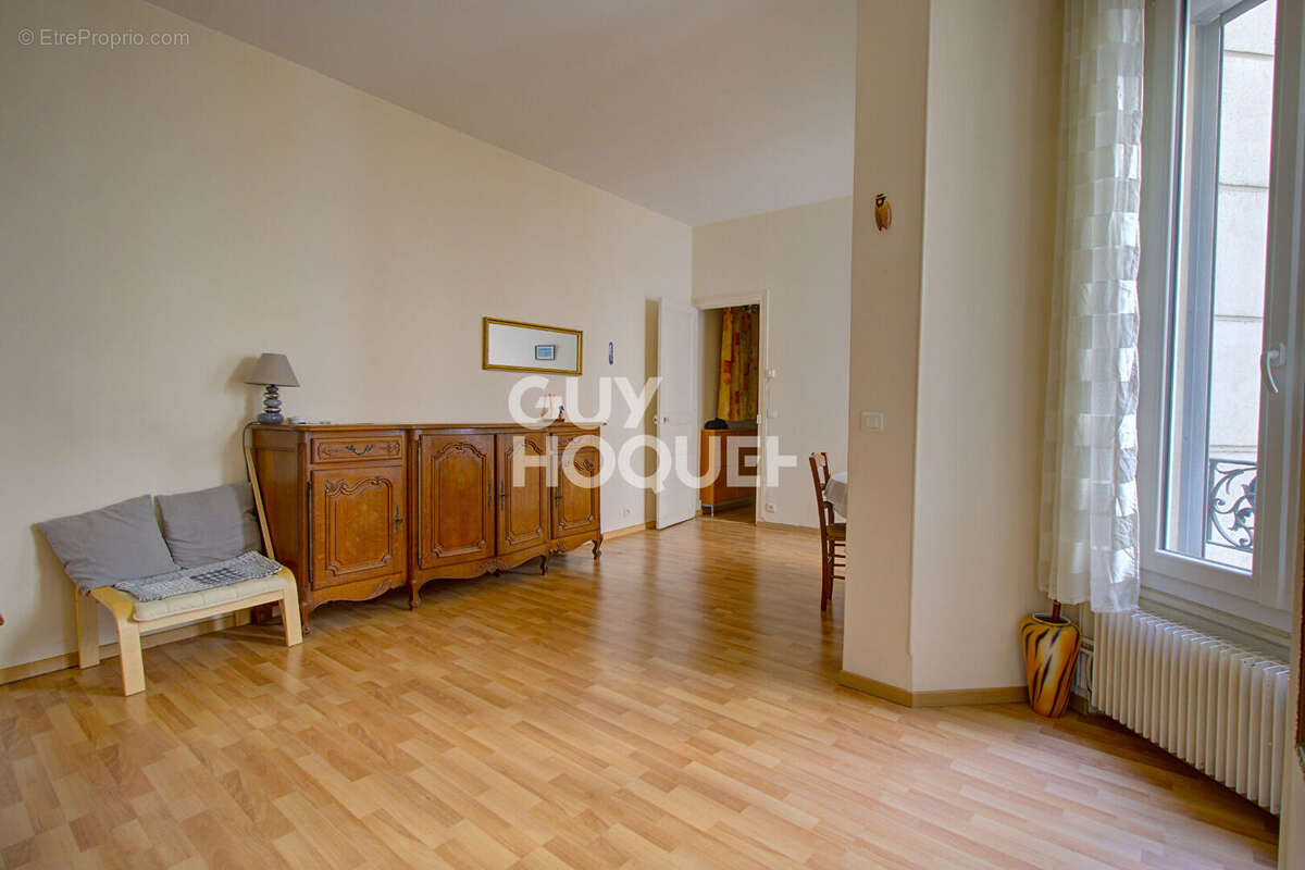 Appartement à PARIS-20E