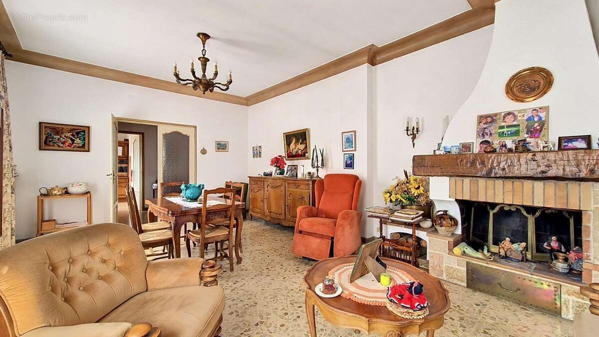 Maison à MOUGINS