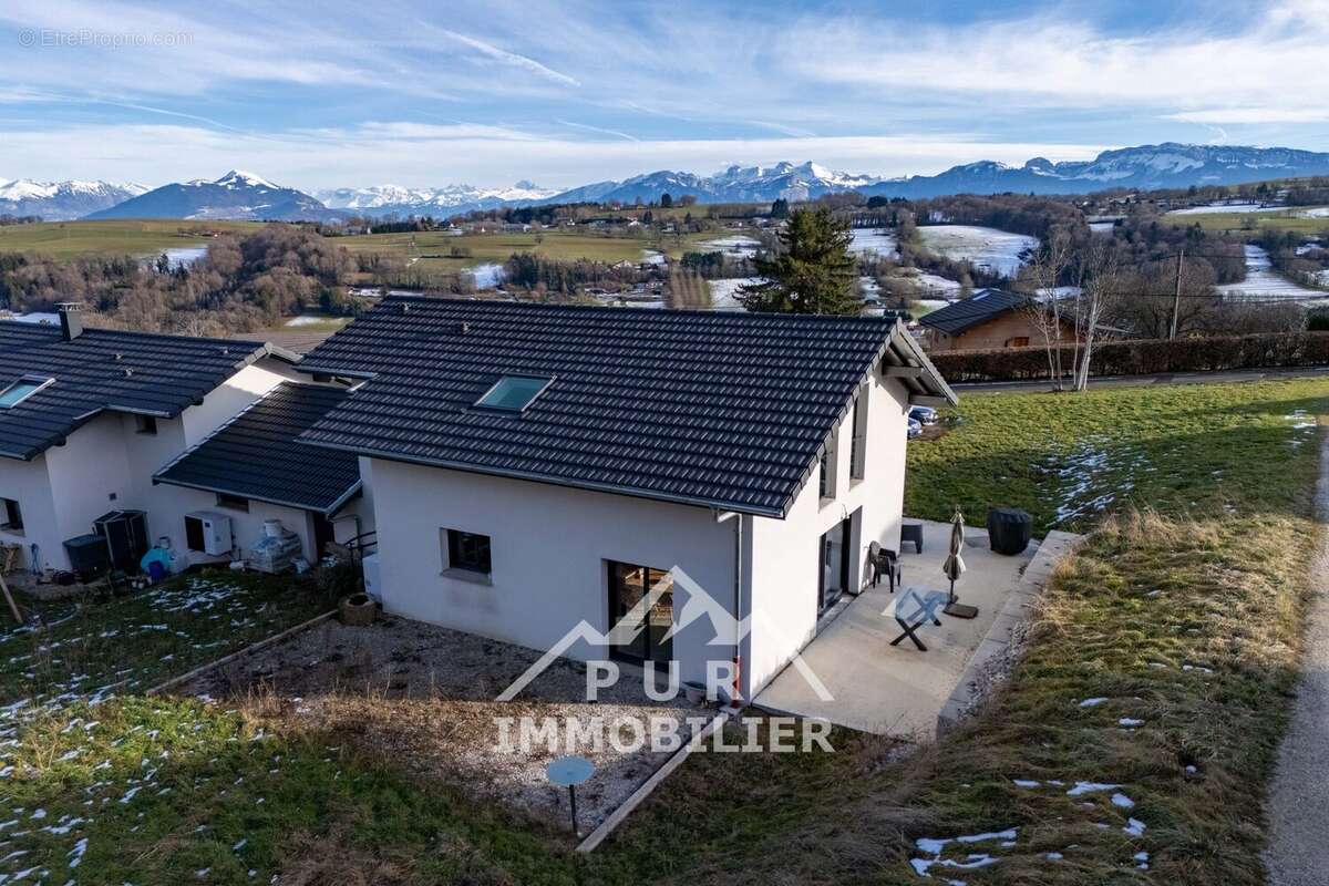 Maison à LA MURAZ