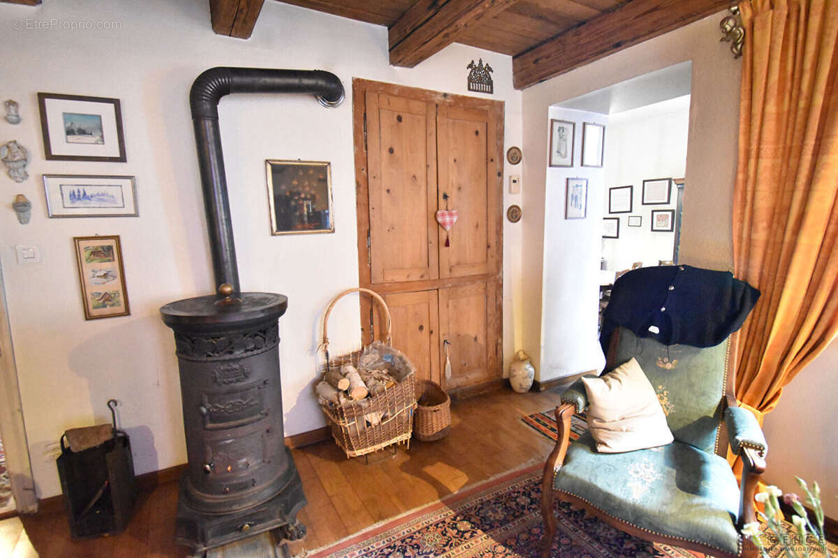 Maison à VEXAINCOURT