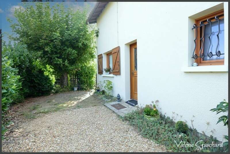 Maison à PORCHERES