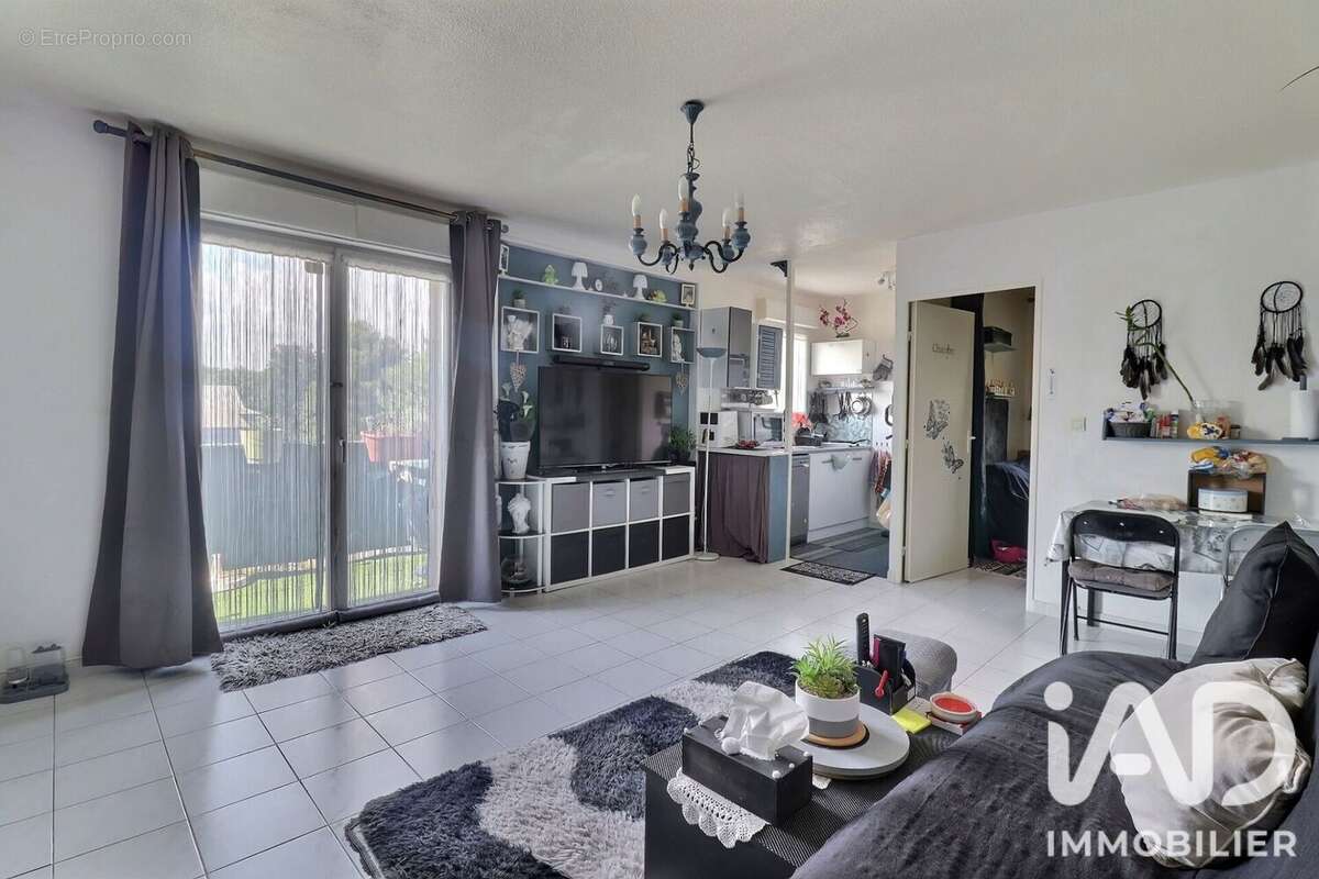 Photo 2 - Appartement à VITROLLES