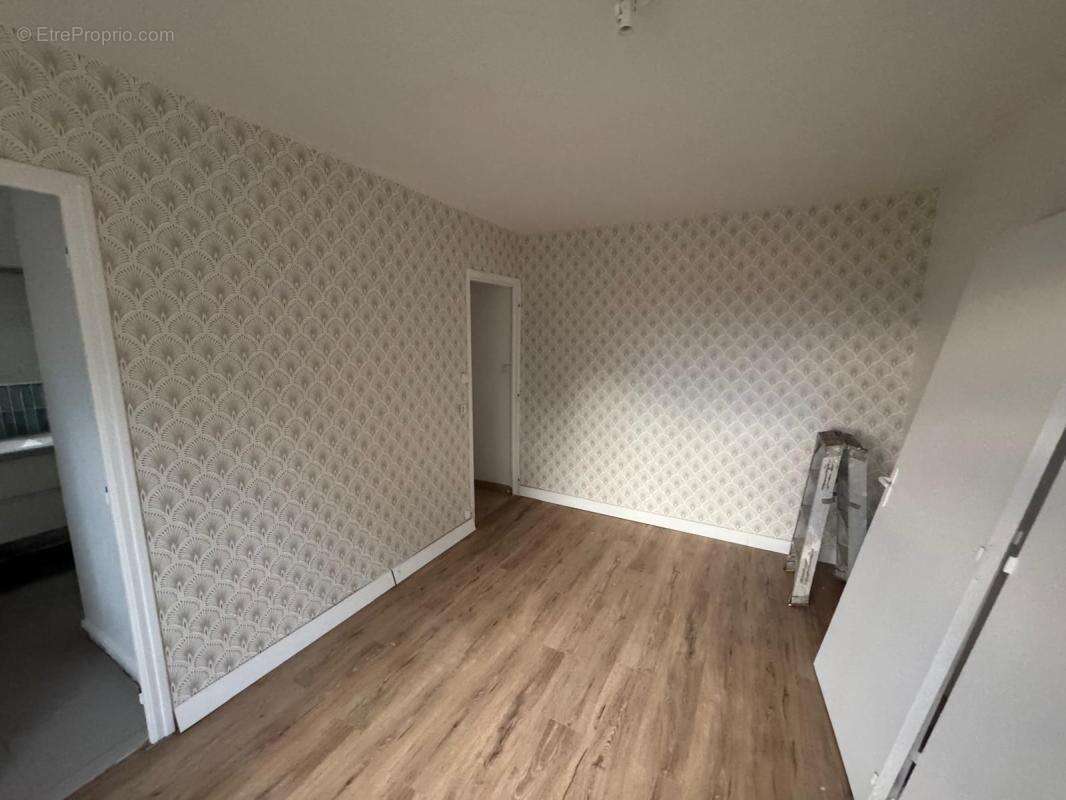 Maison à CASTELGINEST