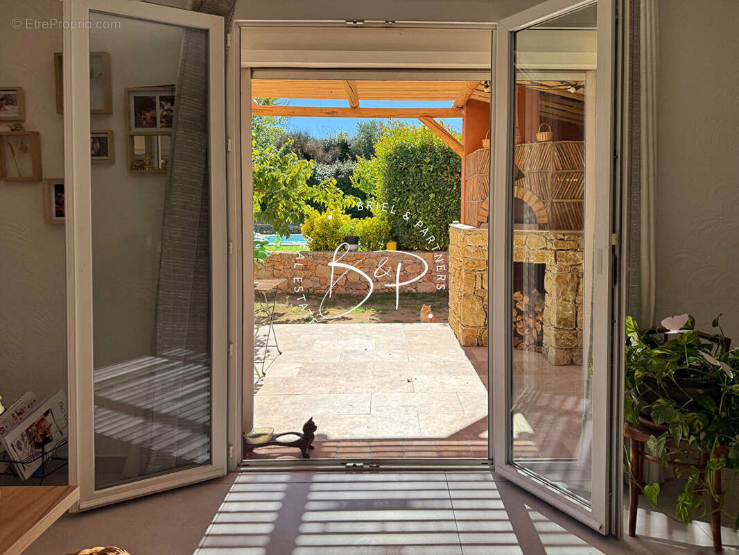 Maison à SAINT-ANTONIN-DU-VAR