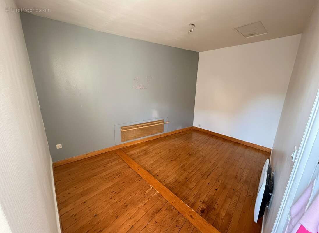 Appartement à FORGES-LES-BAINS