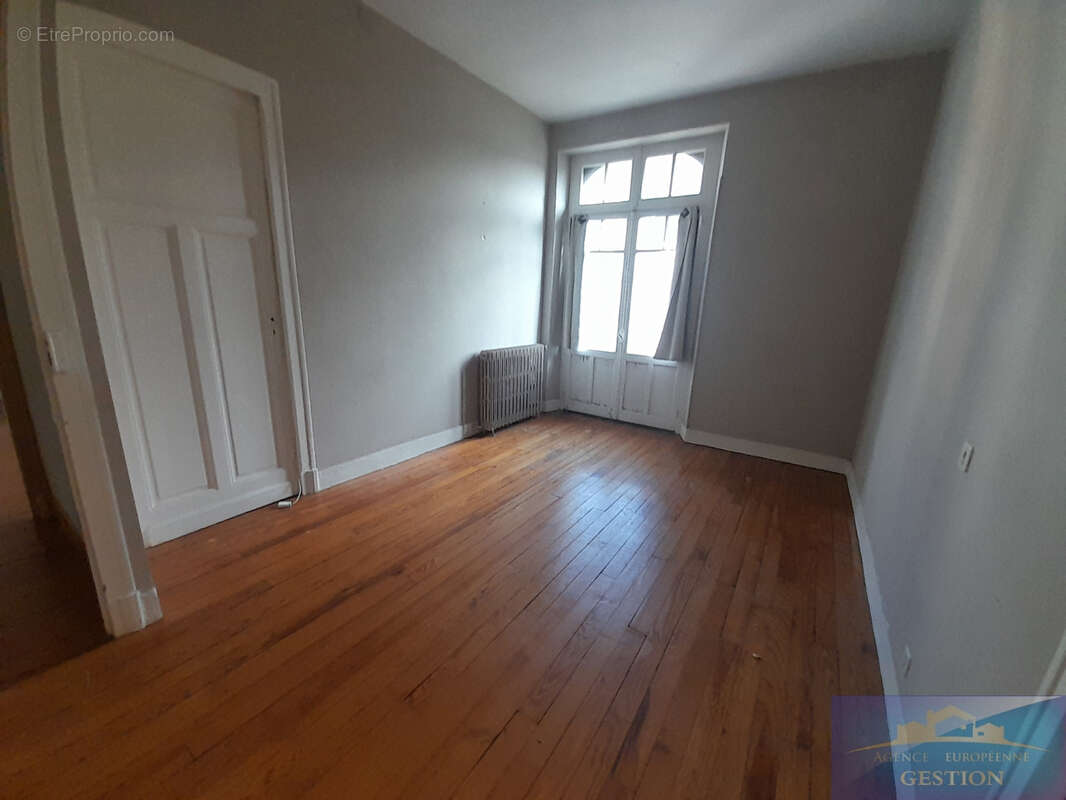 Maison à LOURDES