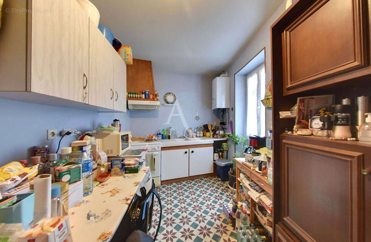 Maison à MAILLY-LA-VILLE