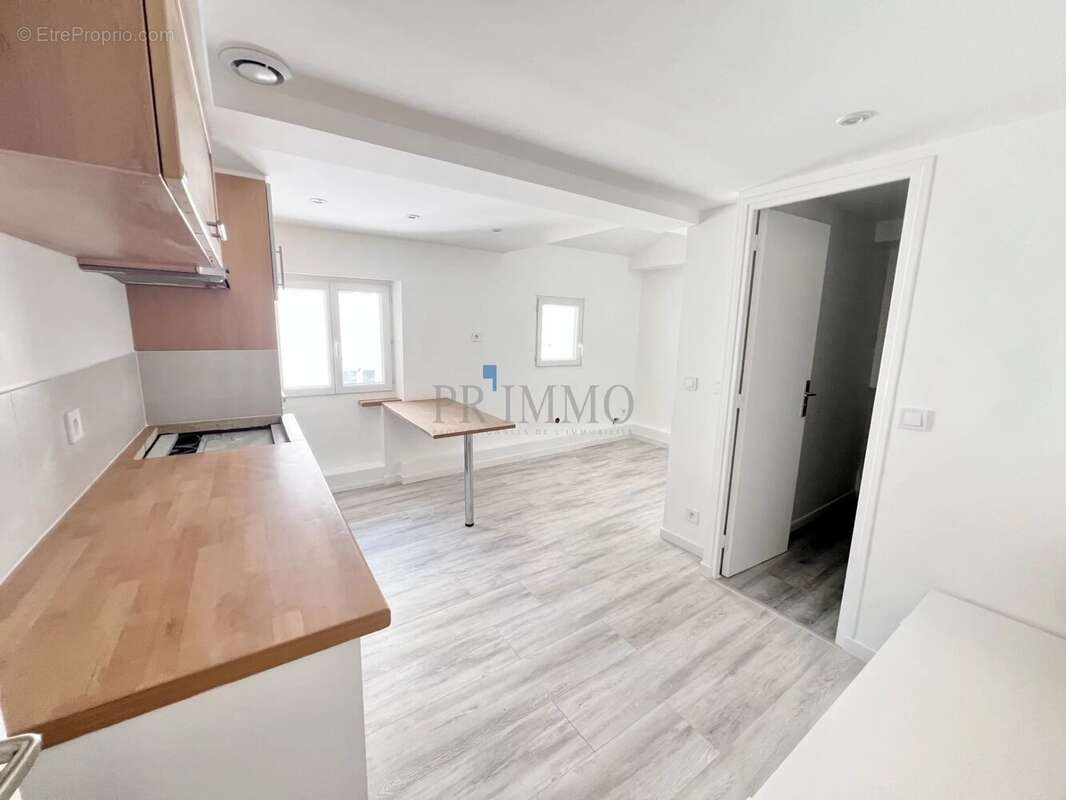 Appartement à FREJUS