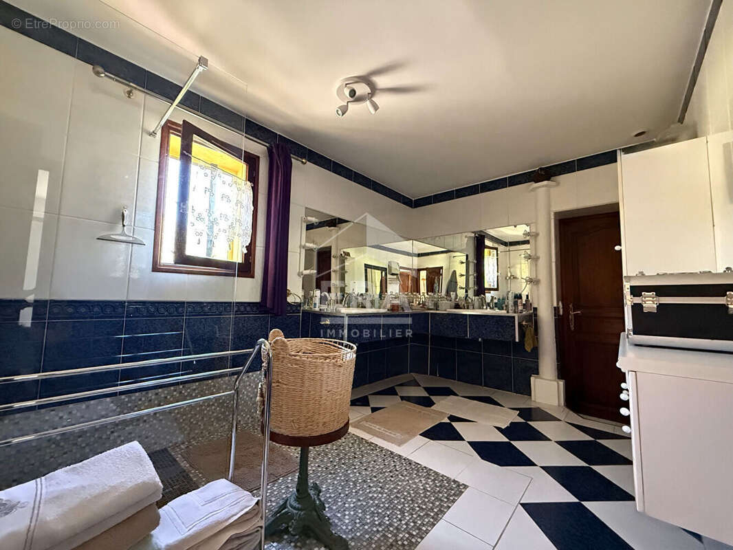 Maison 117m² à saint-maximin-la-sainte-baume - photo 9