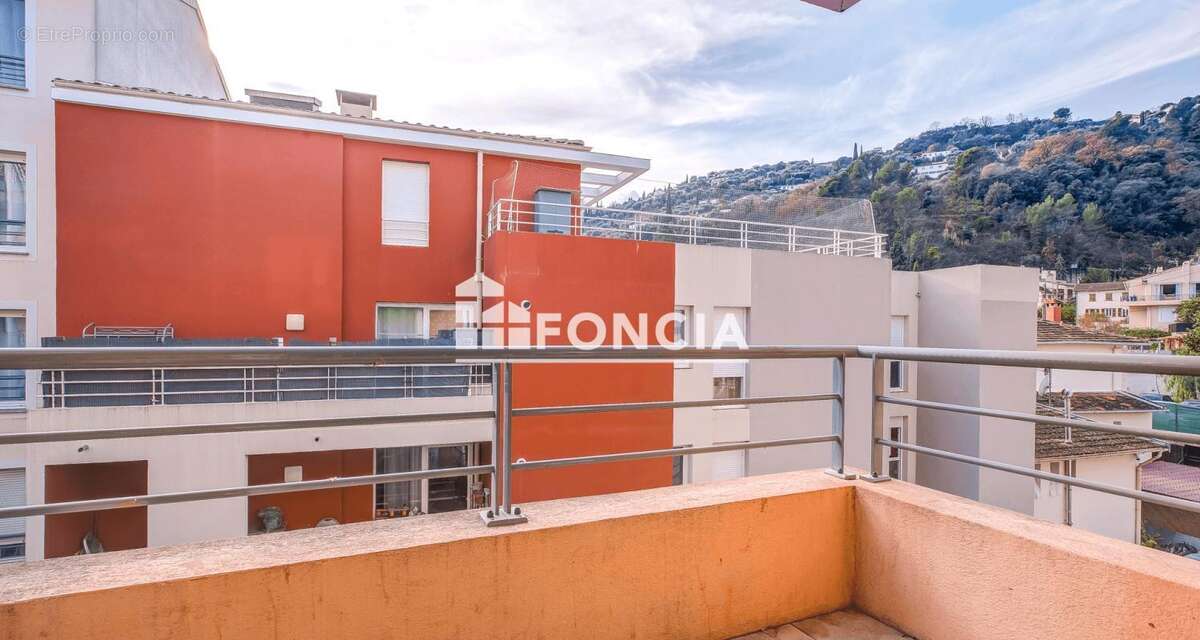 Appartement à SAINT-ANDRE-DE-LA-ROCHE