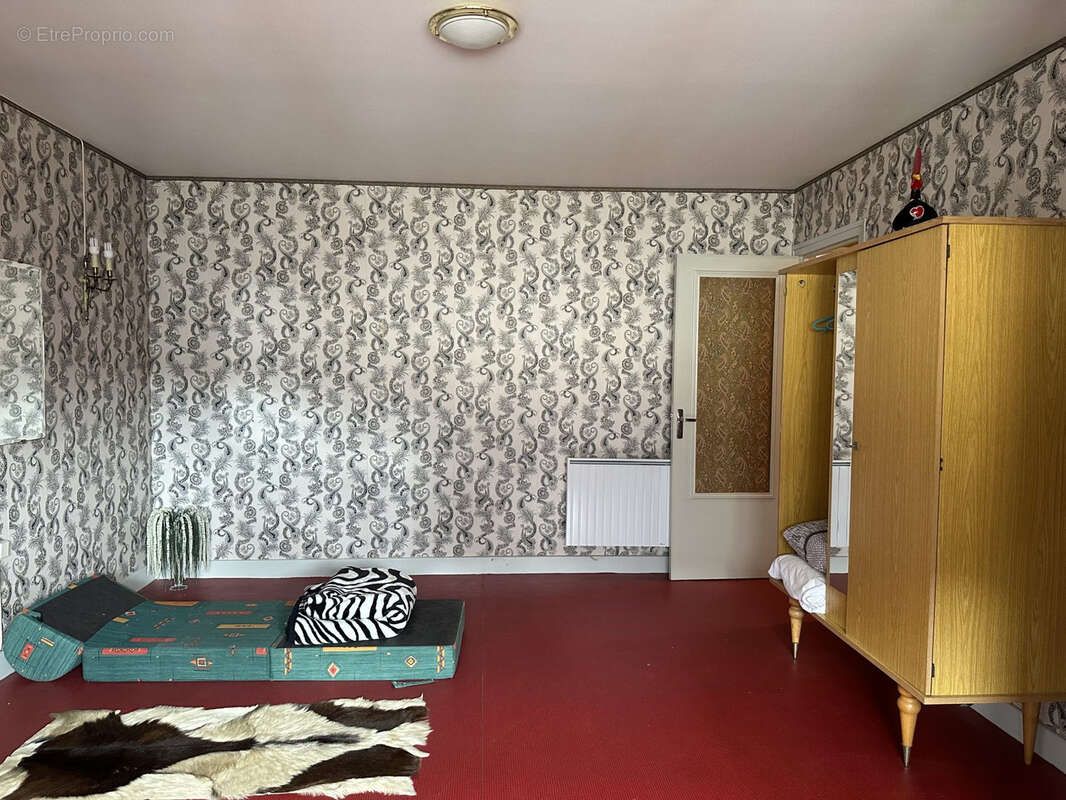 Maison à LE CHATELET