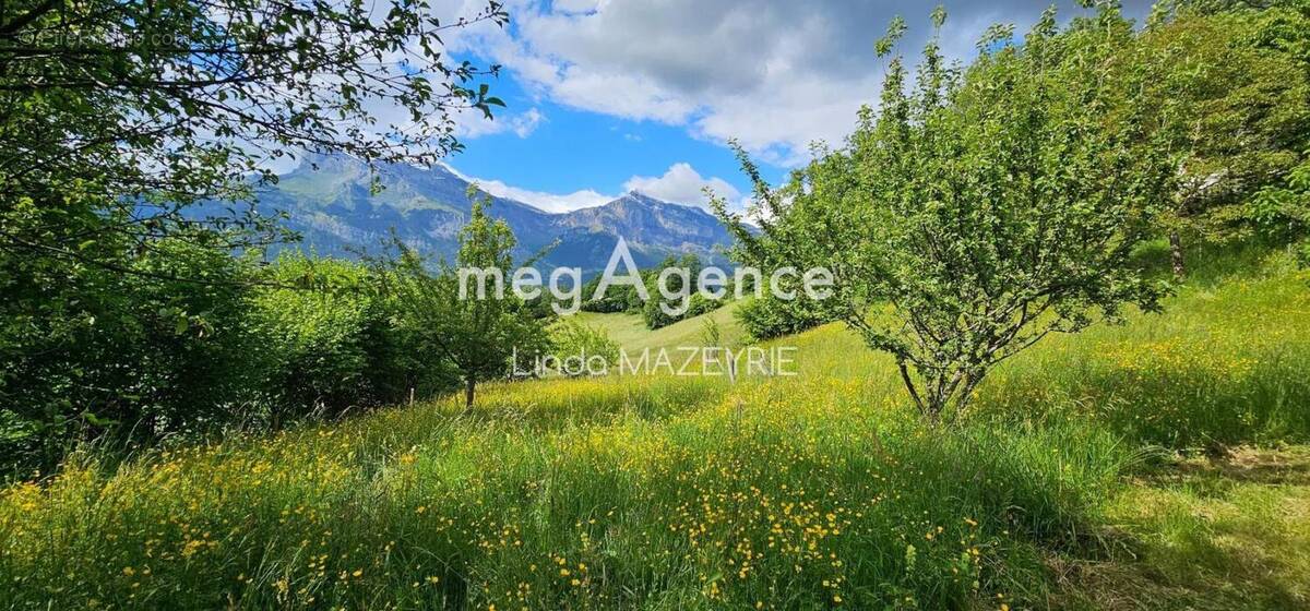 Terrain à SAINT-GERVAIS-LES-BAINS