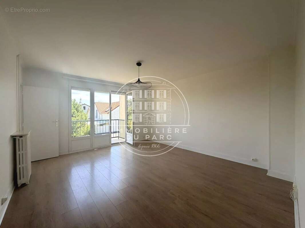 Appartement à CARRIERES-SUR-SEINE