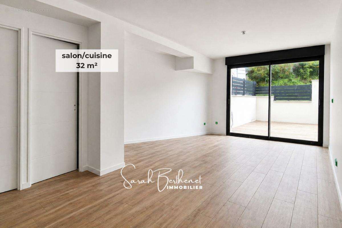 Appartement à SOURCIEUX-LES-MINES