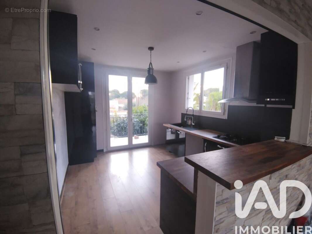 Photo 3 - Appartement à FREJUS