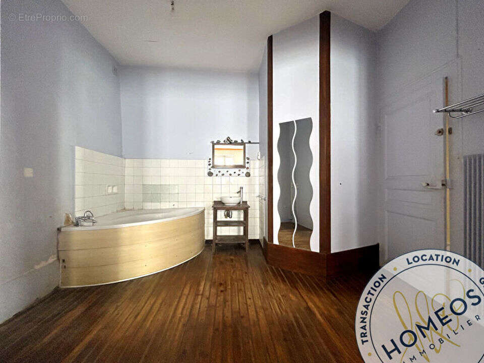 Appartement 99 m² à Bourg-En-Bresse  - photo 685
