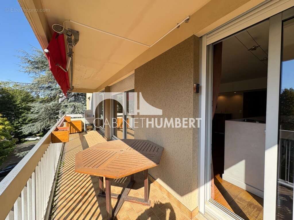 Appartement à SAINT-ETIENNE