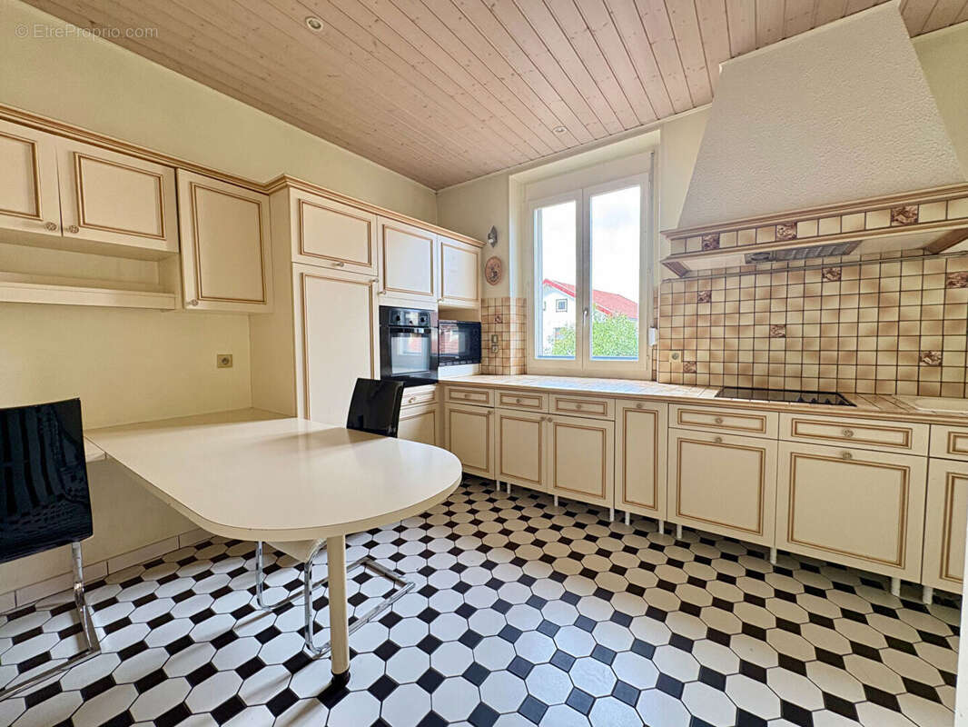 Maison à REMIREMONT