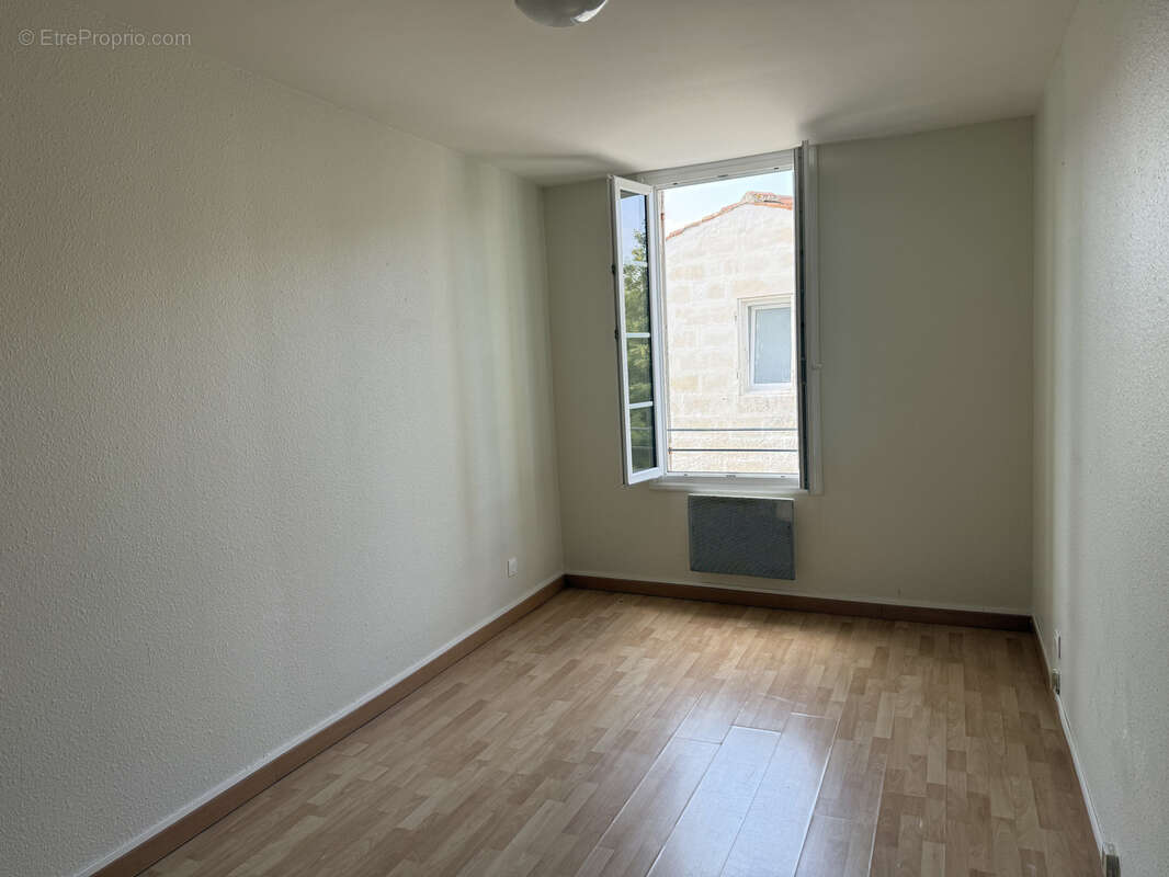 Appartement lumineux 2 chambres - Centre ville rive gauche - photo 4