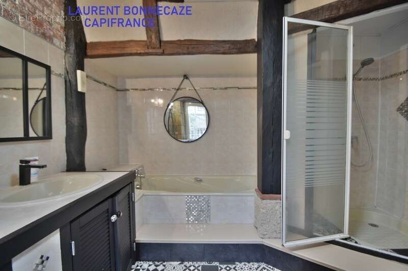 Maison à SAINT-PIERRE-DE-CLAIRAC