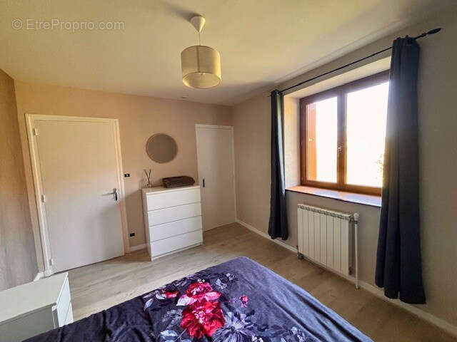 Maison à SAINT-FORGEUX