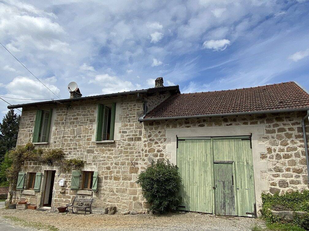 Maison à NEDDE