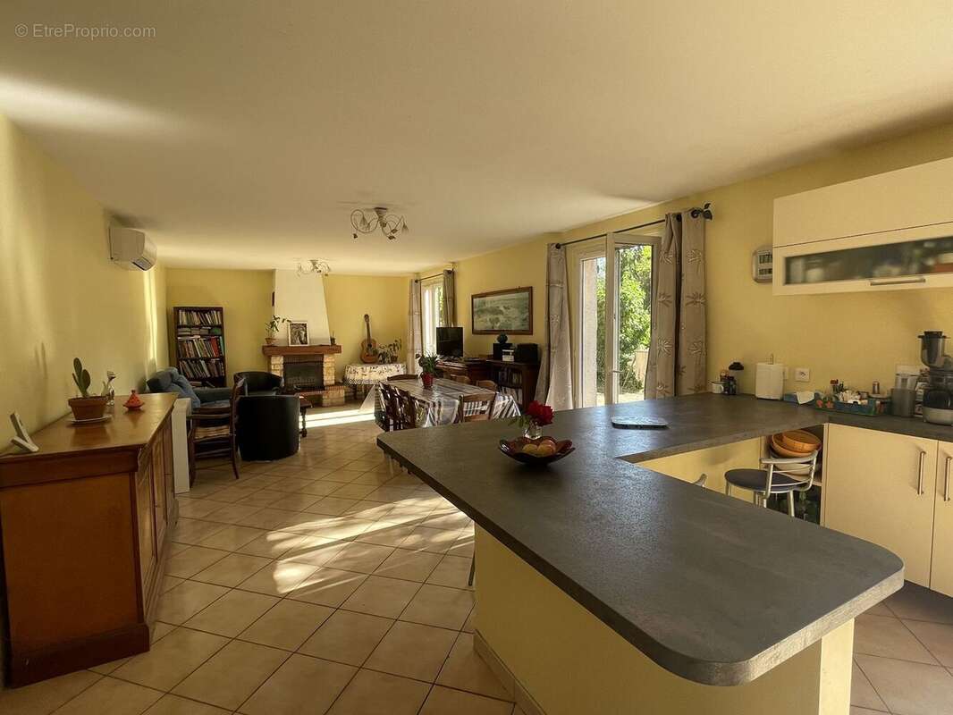 Maison à VILLEFONTAINE