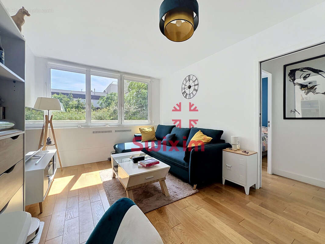 Appartement à PARIS-10E