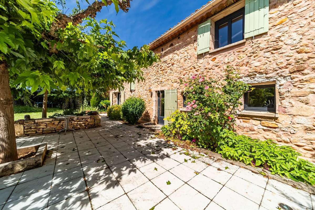 Maison à BONNIEUX